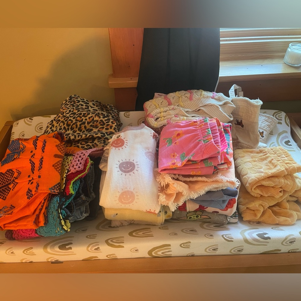 HUGE haul of baby/toddler clothes in excellent condition! 22 pieces!!!!